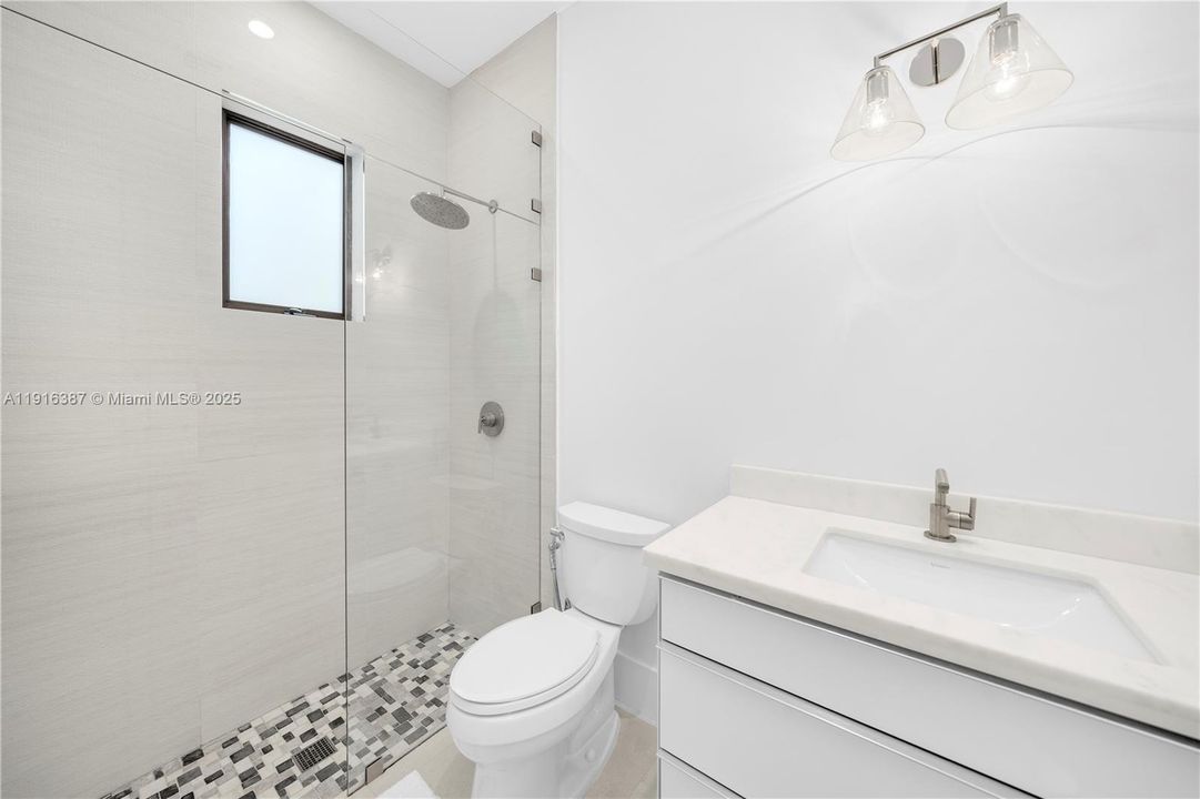 For Sale: $5,500,000 (5 beds, 5 baths, 4101 Square Feet)