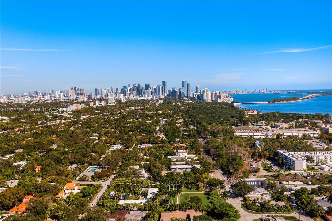 For Sale: $5,500,000 (5 beds, 5 baths, 4101 Square Feet)