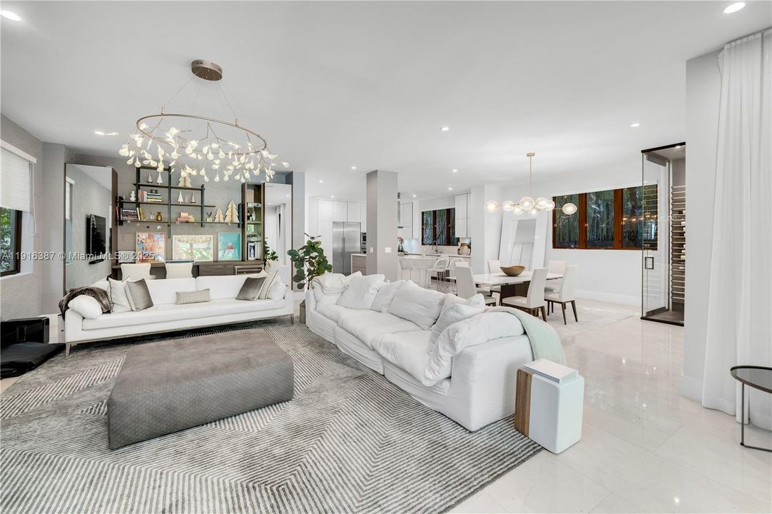 For Sale: $5,500,000 (5 beds, 5 baths, 4101 Square Feet)