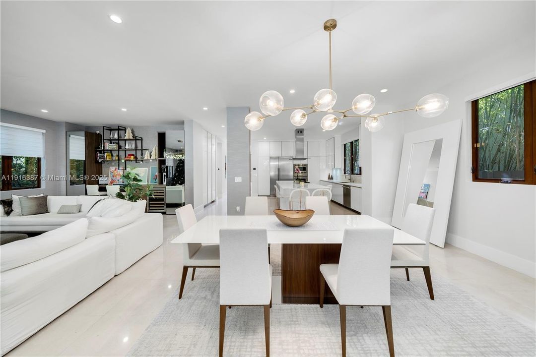 For Sale: $5,500,000 (5 beds, 5 baths, 4101 Square Feet)