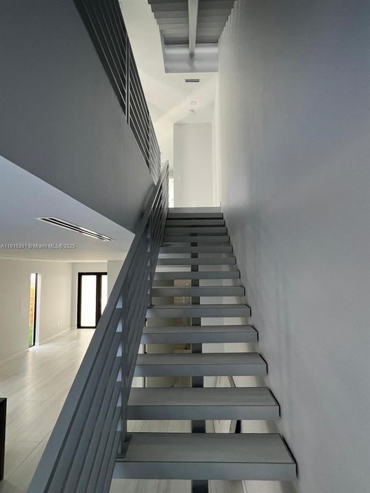 For Sale: $1,599,990 (4 beds, 3 baths, 2400 Square Feet)