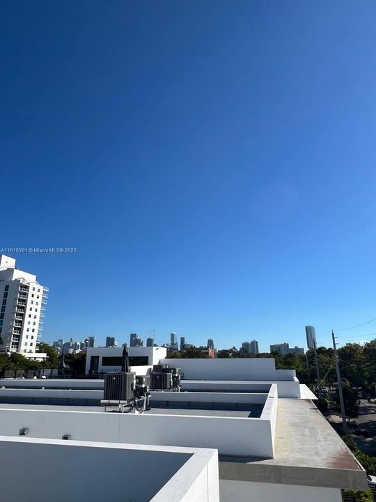 For Sale: $1,599,990 (4 beds, 3 baths, 2400 Square Feet)