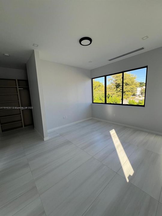 For Sale: $1,599,990 (4 beds, 3 baths, 2400 Square Feet)