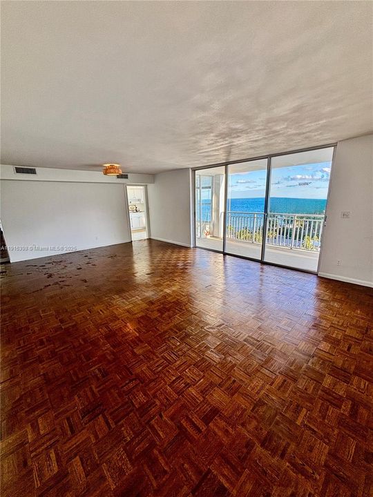 For Rent: $5,500 (2 beds, 2 baths, 1496 Square Feet)