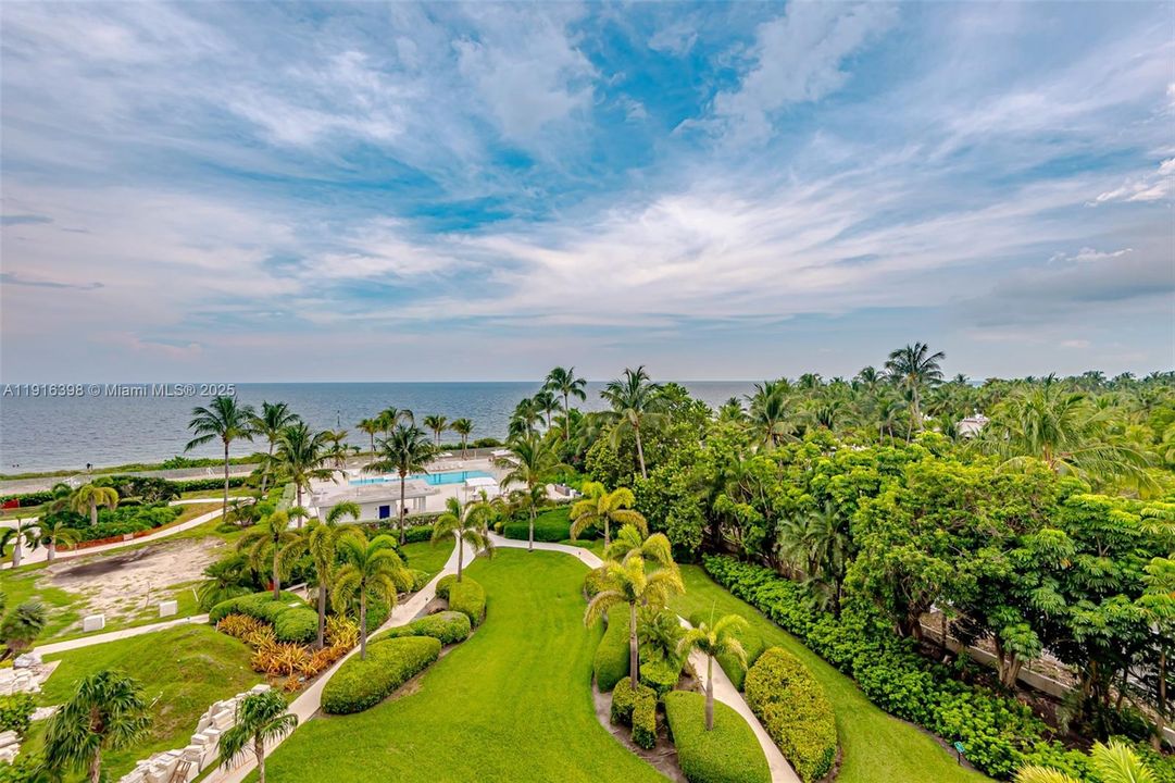 For Rent: $5,500 (2 beds, 2 baths, 1496 Square Feet)