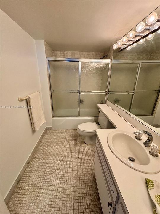 For Rent: $5,500 (2 beds, 2 baths, 1496 Square Feet)