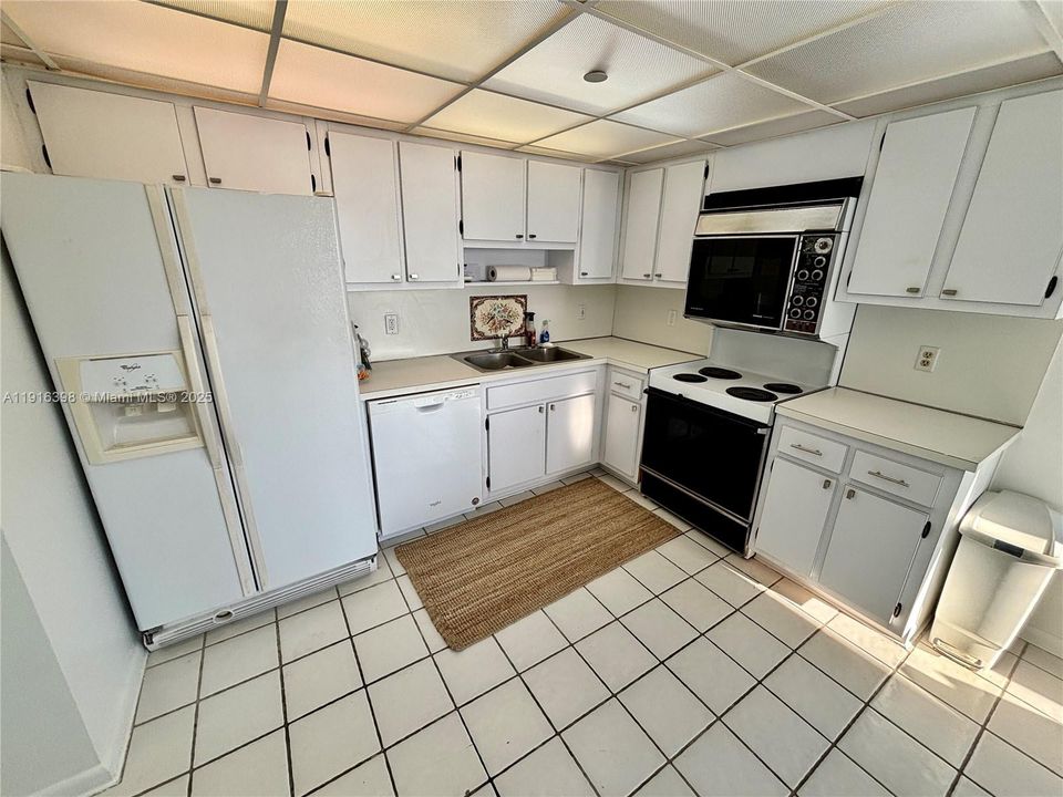 For Rent: $5,500 (2 beds, 2 baths, 1496 Square Feet)