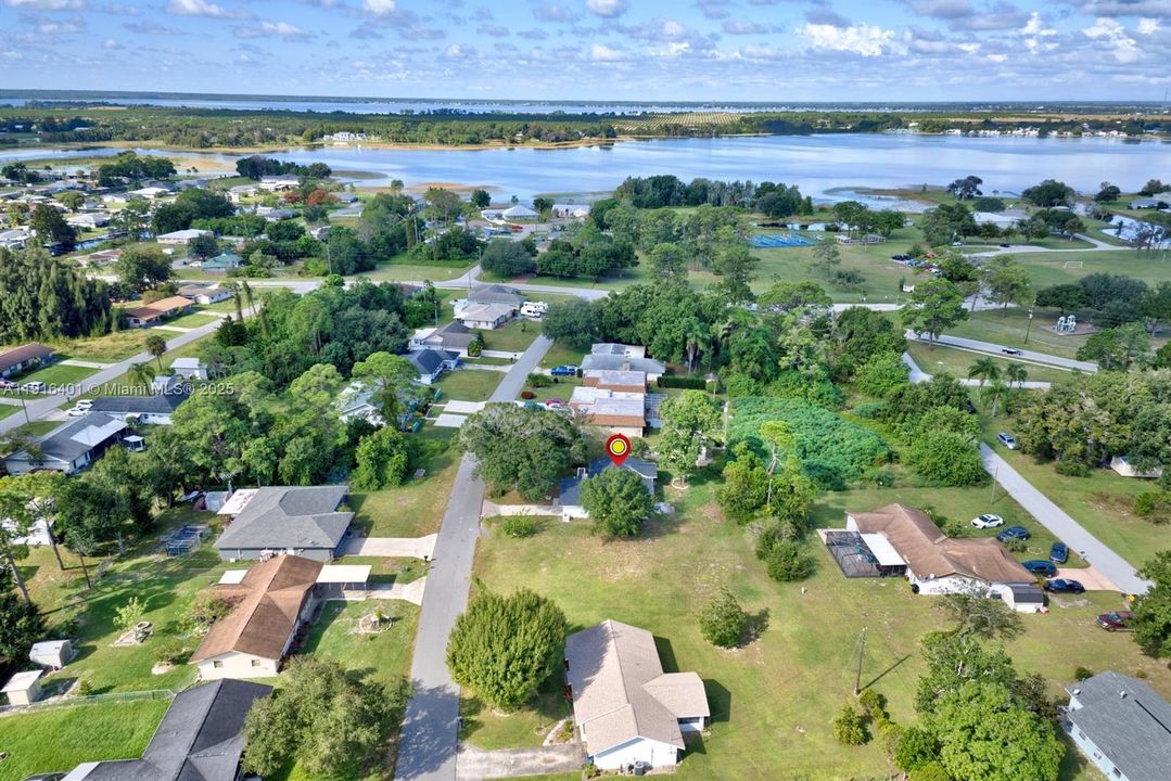 For Rent: $1,850 (3 beds, 2 baths, 1411 Square Feet)