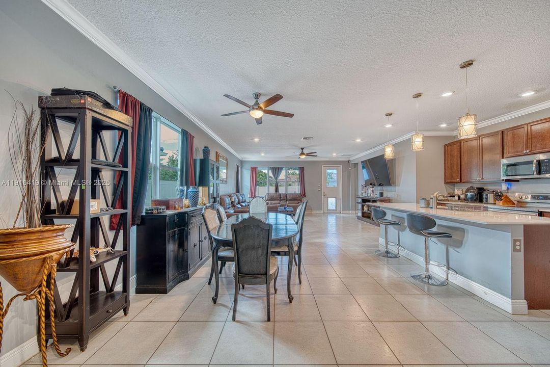 For Sale: $699,999 (4 beds, 3 baths, 2179 Square Feet)