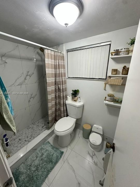 В аренду: $2,300 (2 спален, 2 ванн, 936 Квадратных фут)