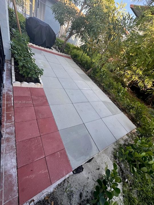 В аренду: $2,300 (2 спален, 2 ванн, 936 Квадратных фут)