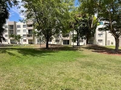Recently Rented: $2,350 (2 beds, 2 baths, 866 Square Feet)