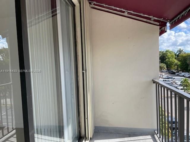 Recently Rented: $2,350 (2 beds, 2 baths, 866 Square Feet)