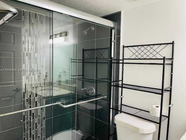 Recently Rented: $2,350 (2 beds, 2 baths, 866 Square Feet)