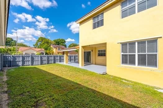 В аренду: $4,700 (4 спален, 3 ванн, 2378 Квадратных фут)