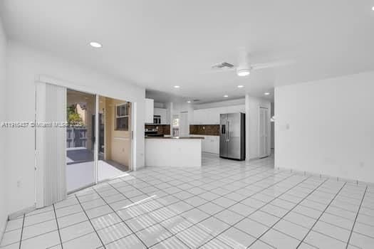 В аренду: $4,700 (4 спален, 3 ванн, 2378 Квадратных фут)