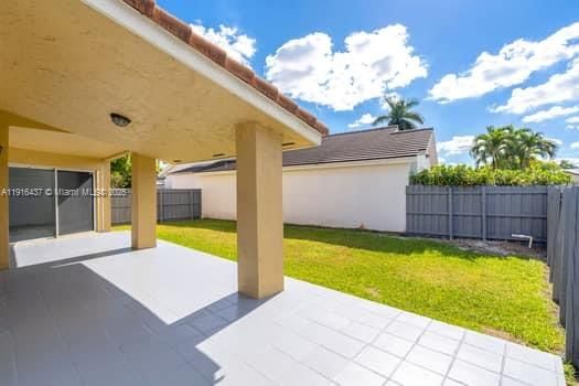 В аренду: $4,700 (4 спален, 3 ванн, 2378 Квадратных фут)