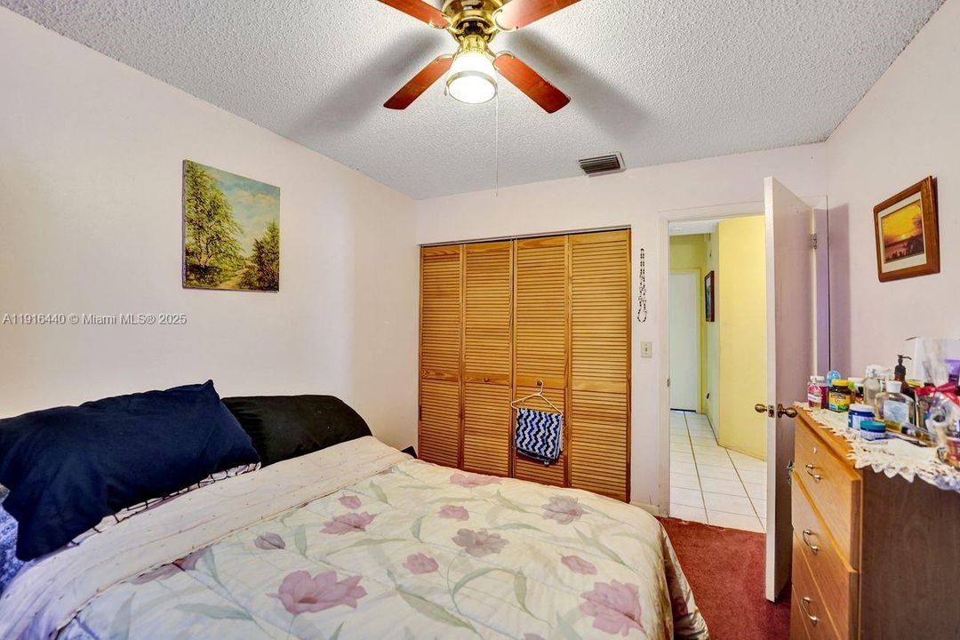 Active With Contract: $550,000 (3 beds, 2 baths, 1884 Square Feet)