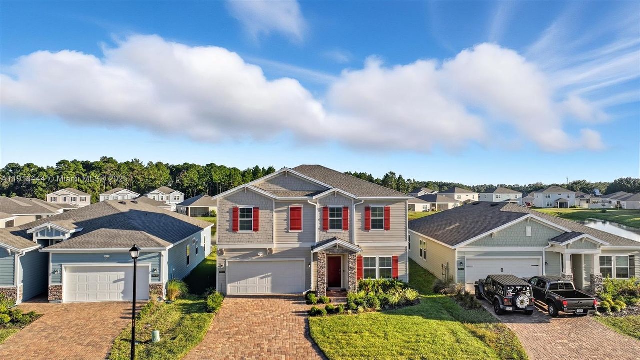 待售: $380,000 (4 贝兹, 2 浴室, 0 平方英尺)