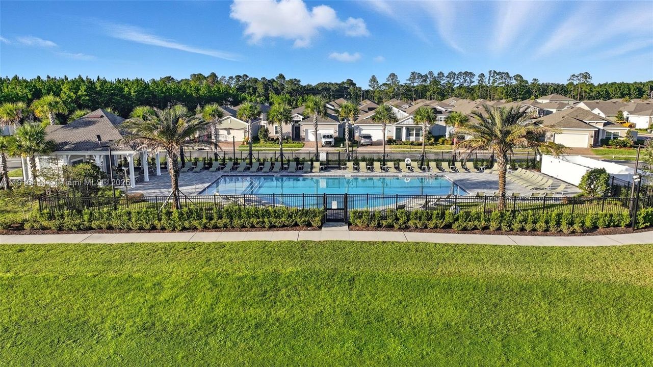 待售: $380,000 (4 贝兹, 2 浴室, 0 平方英尺)