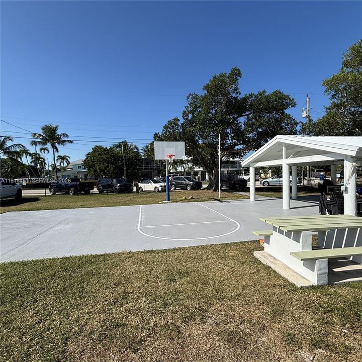 For Rent: $3,800 (2 beds, 2 baths, 1200 Square Feet)