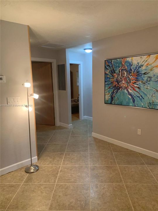 For Rent: $4,000 (2 beds, 2 baths, 1200 Square Feet)