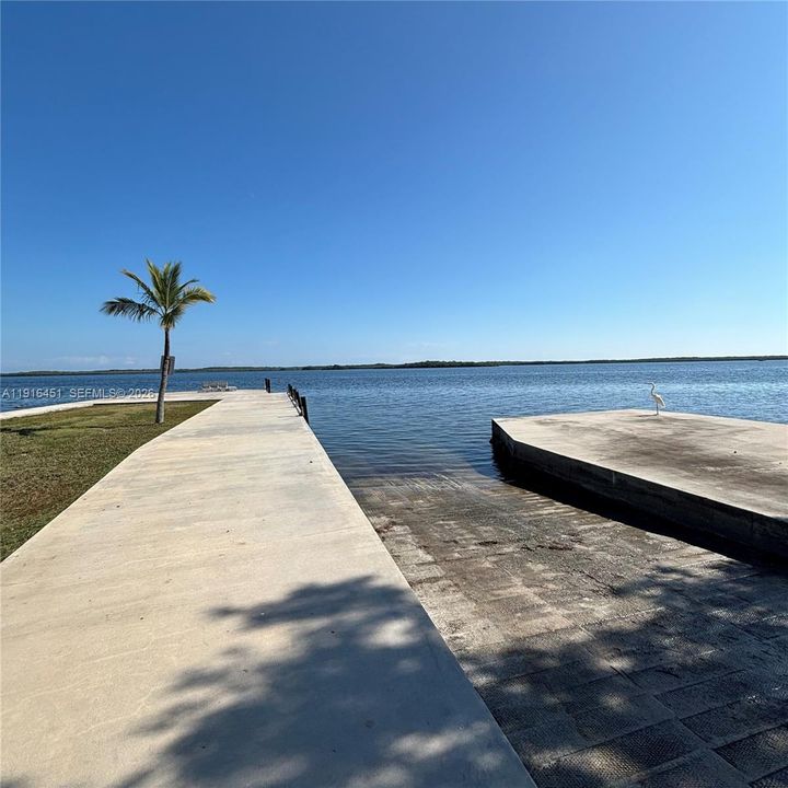 For Rent: $3,800 (2 beds, 2 baths, 1200 Square Feet)