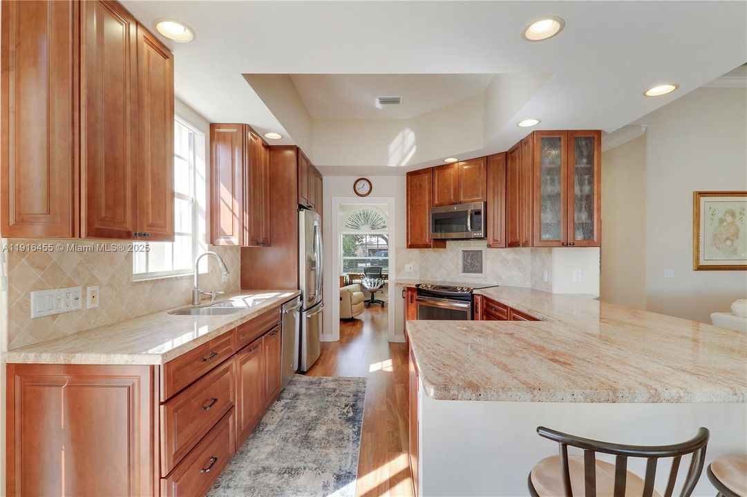 待售: $949,000 (3 贝兹, 2 浴室, 2028 平方英尺)