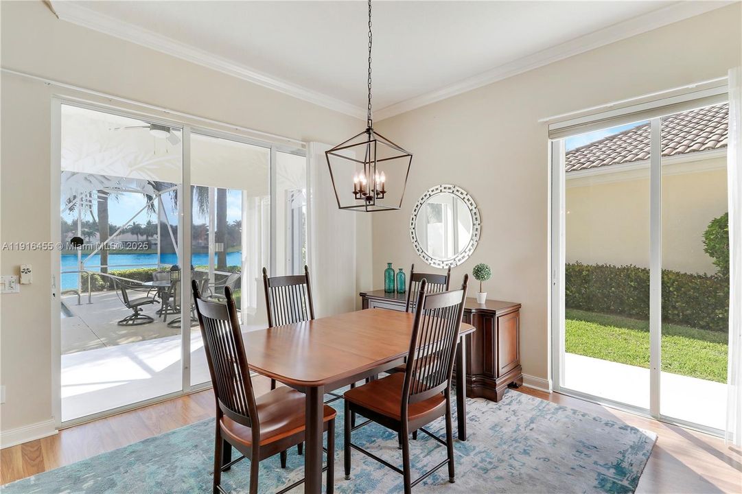 待售: $949,000 (3 贝兹, 2 浴室, 2028 平方英尺)