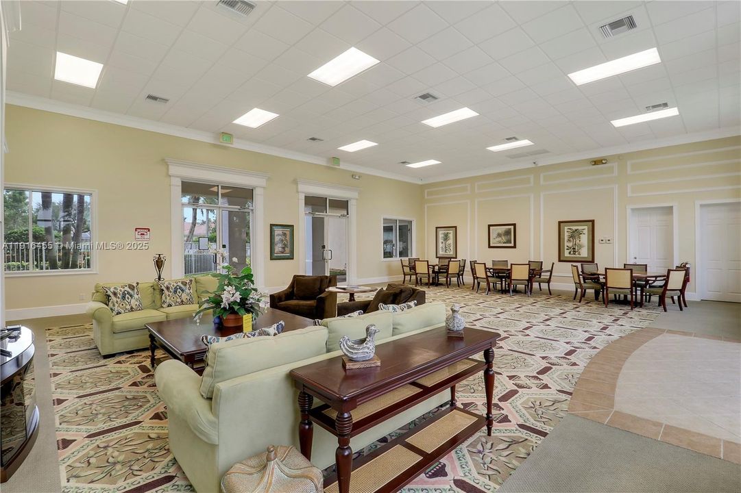 待售: $949,000 (3 贝兹, 2 浴室, 2028 平方英尺)