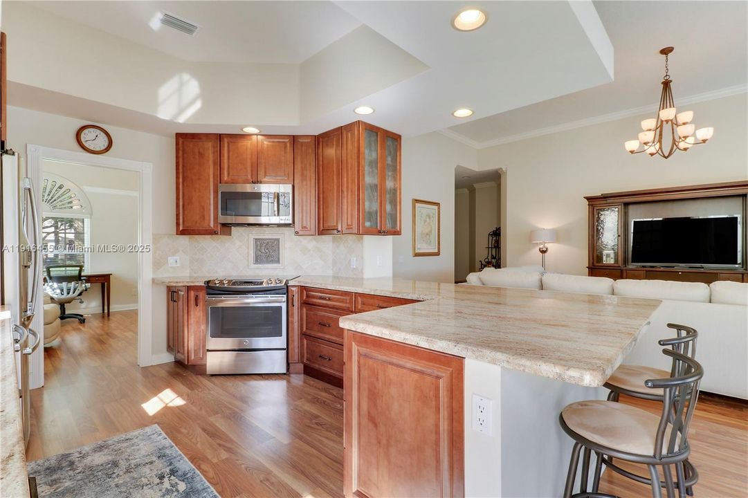 待售: $949,000 (3 贝兹, 2 浴室, 2028 平方英尺)