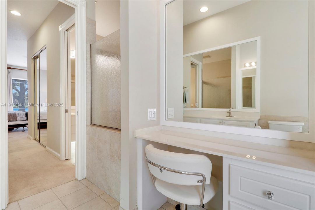 待售: $949,000 (3 贝兹, 2 浴室, 2028 平方英尺)