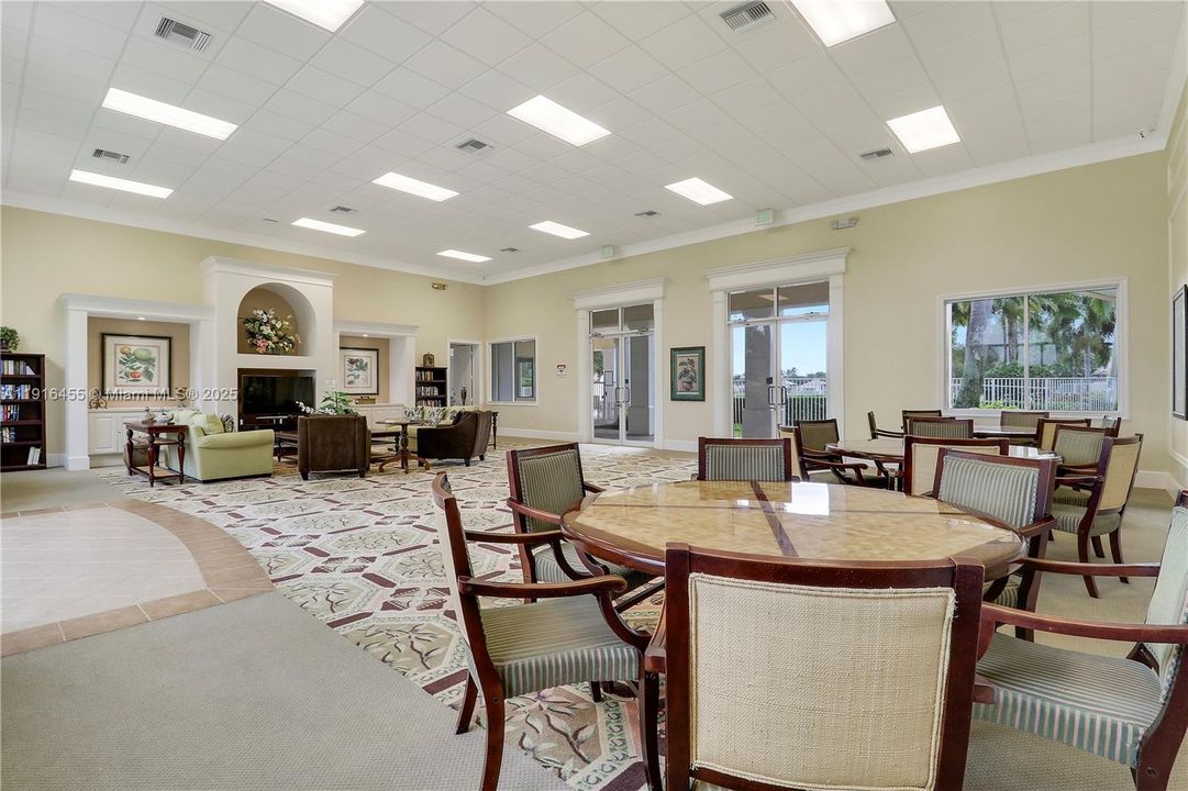 待售: $949,000 (3 贝兹, 2 浴室, 2028 平方英尺)