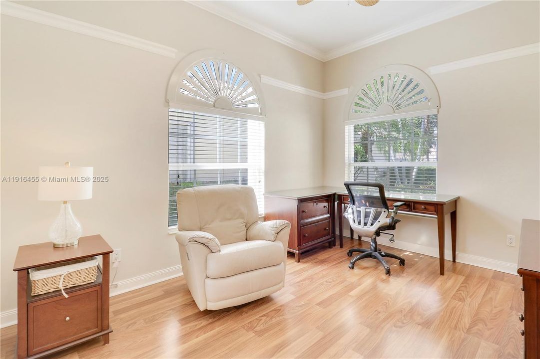 待售: $949,000 (3 贝兹, 2 浴室, 2028 平方英尺)