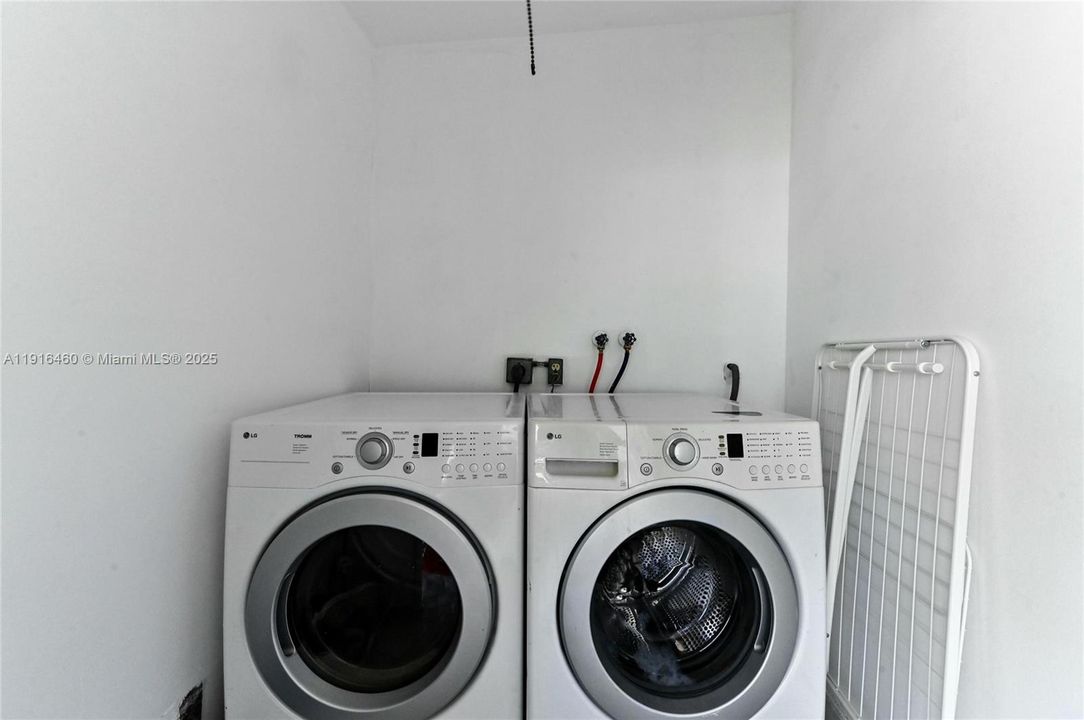 На продажу: $135,000 (1 спален, 1 ванн, 760 Квадратных фут)