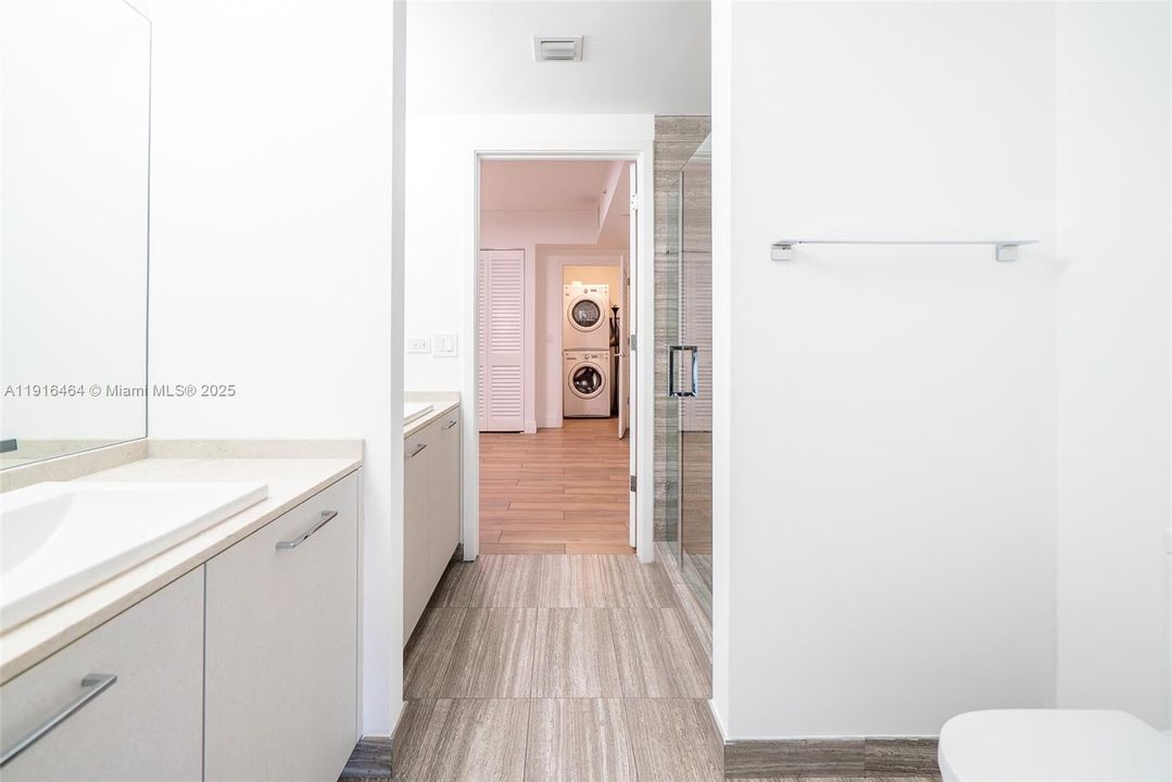 出租: $9,000 (3 贝兹, 3 浴室, 1753 平方英尺)