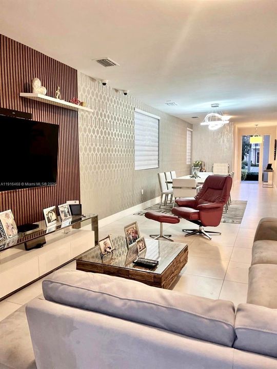 For Rent: $8,500 (5 beds, 4 baths, 3150 Square Feet)