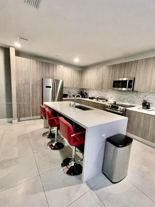 For Rent: $8,500 (5 beds, 4 baths, 3150 Square Feet)