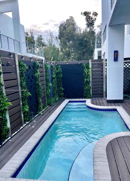 For Rent: $8,500 (5 beds, 4 baths, 3150 Square Feet)