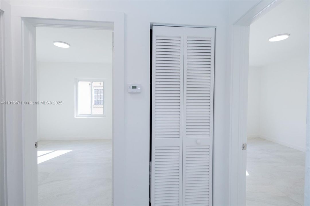 For Rent: $4,950 (5 beds, 3 baths, 1984 Square Feet)