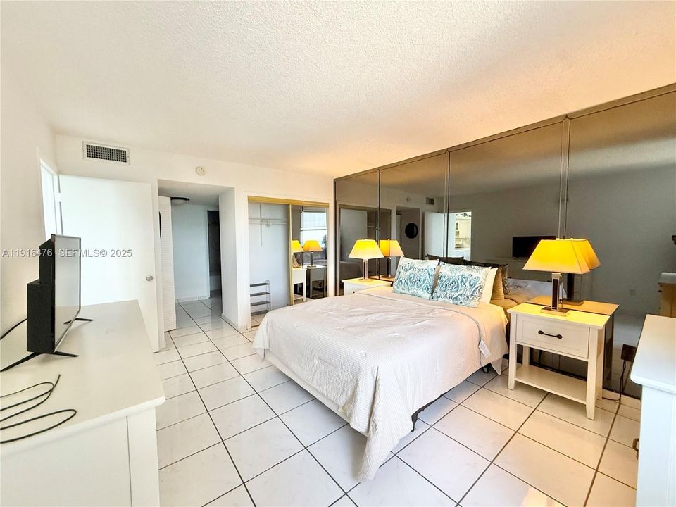 En Renta: $3,150 (1 camas, 2 baños, 857 Pies cuadrados)