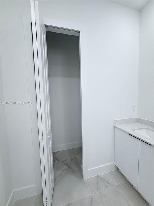 待售: $398,000 (3 贝兹, 2 浴室, 1747 平方英尺)