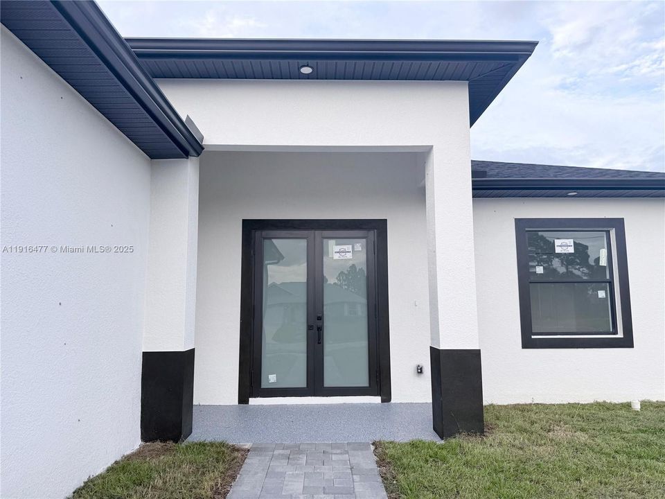 待售: $398,000 (3 贝兹, 2 浴室, 1747 平方英尺)