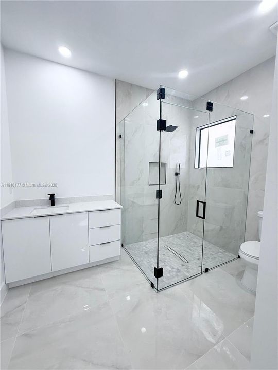 待售: $398,000 (3 贝兹, 2 浴室, 1747 平方英尺)