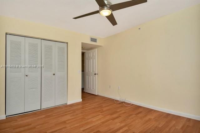 Под контрактом: $1,750 (1 спален, 1 ванн, 793 Квадратных фут)