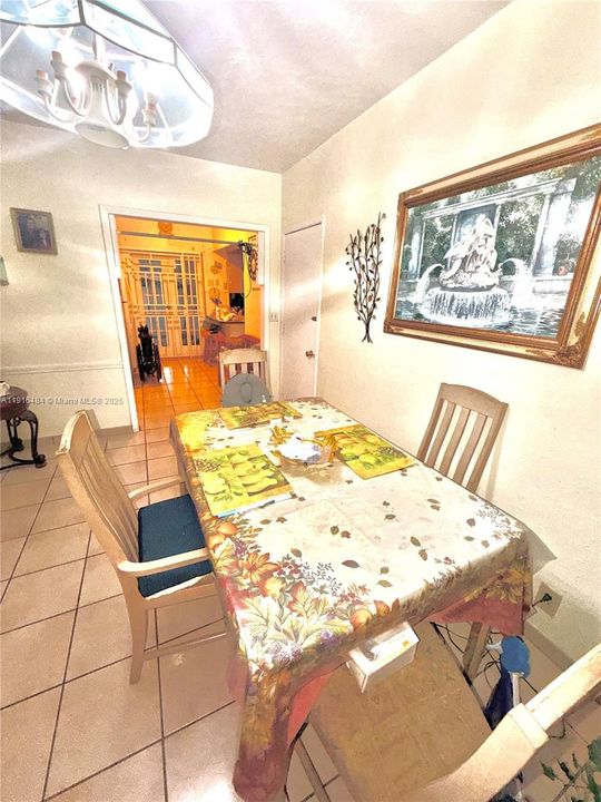 На продажу: $749,000 (3 спален, 2 ванн, 1688 Квадратных фут)