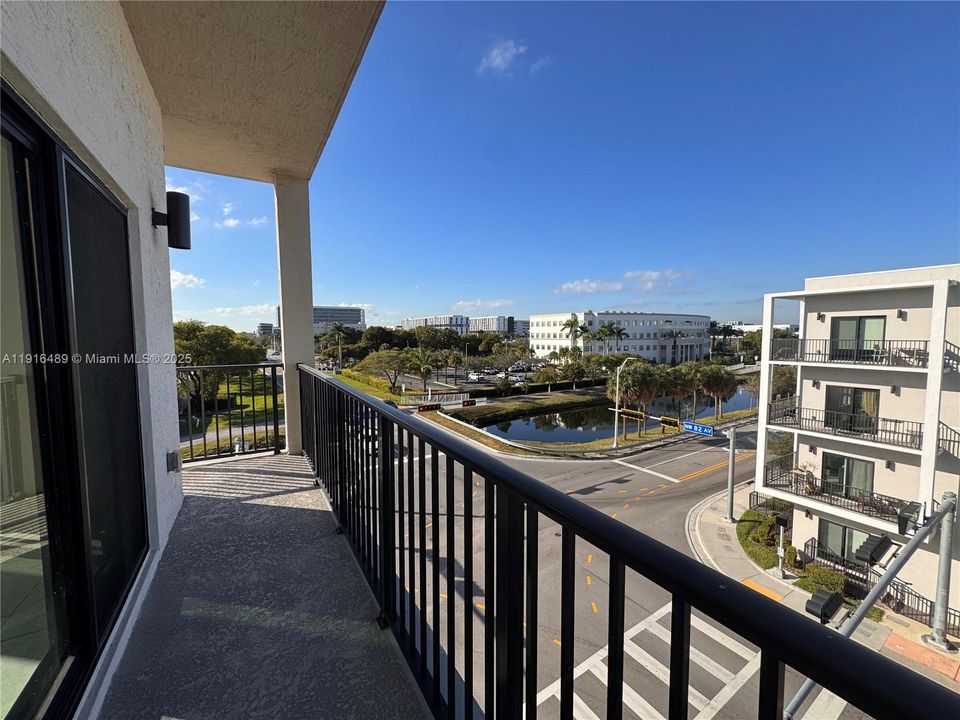 Recently Rented: $3,300 (3 beds, 2 baths, 1334 Square Feet)