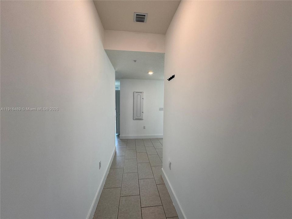 Recently Rented: $3,300 (3 beds, 2 baths, 1334 Square Feet)