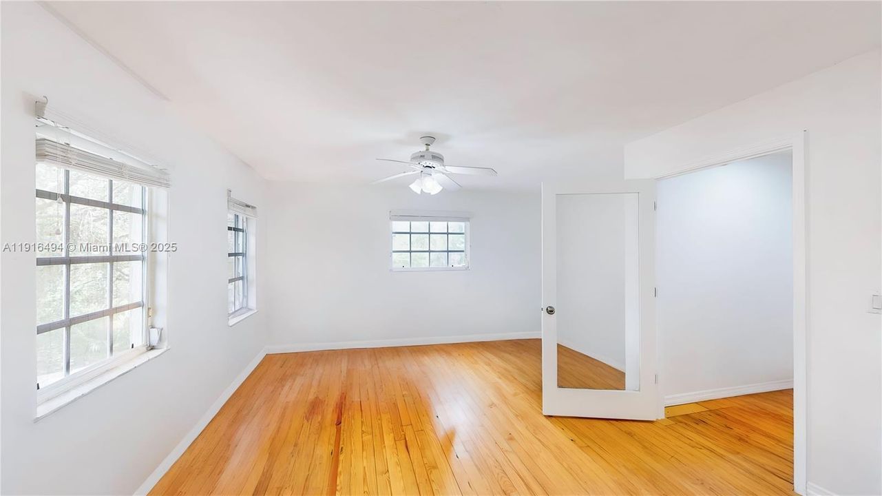 待售: $1,500,000 (7 贝兹, 4 浴室, 3294 平方英尺)