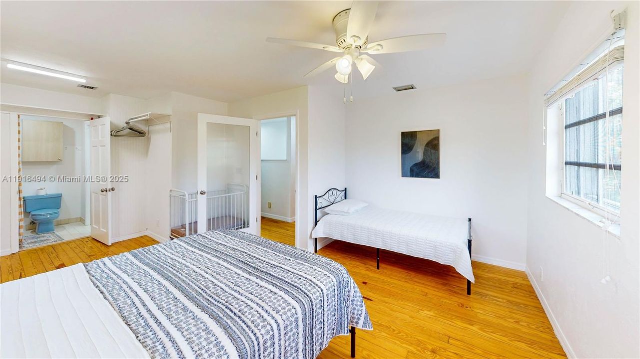 待售: $1,500,000 (7 贝兹, 4 浴室, 3294 平方英尺)